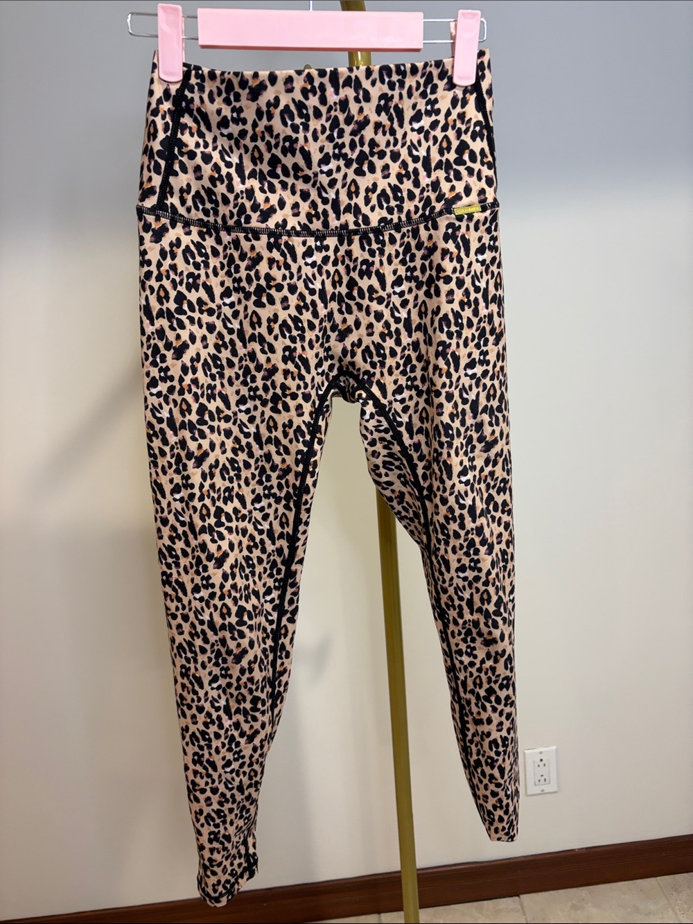 💕188💕 Cleo Harper leopard